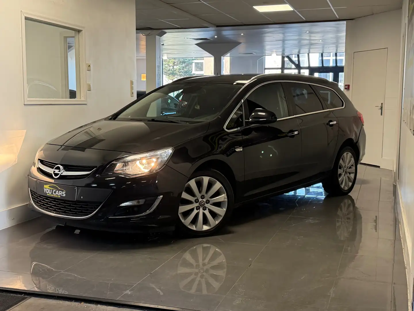 Opel Astra Astra 1.3 CDTI DPF Sports Tourer Active EXPORT Zwart - 2