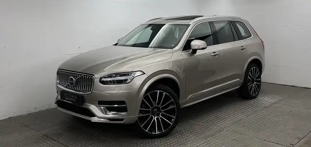 Volvo XC90 T8 AWD ULTIMATE BRIGHT 7SITZ+PANO+22Z+NUBUK
