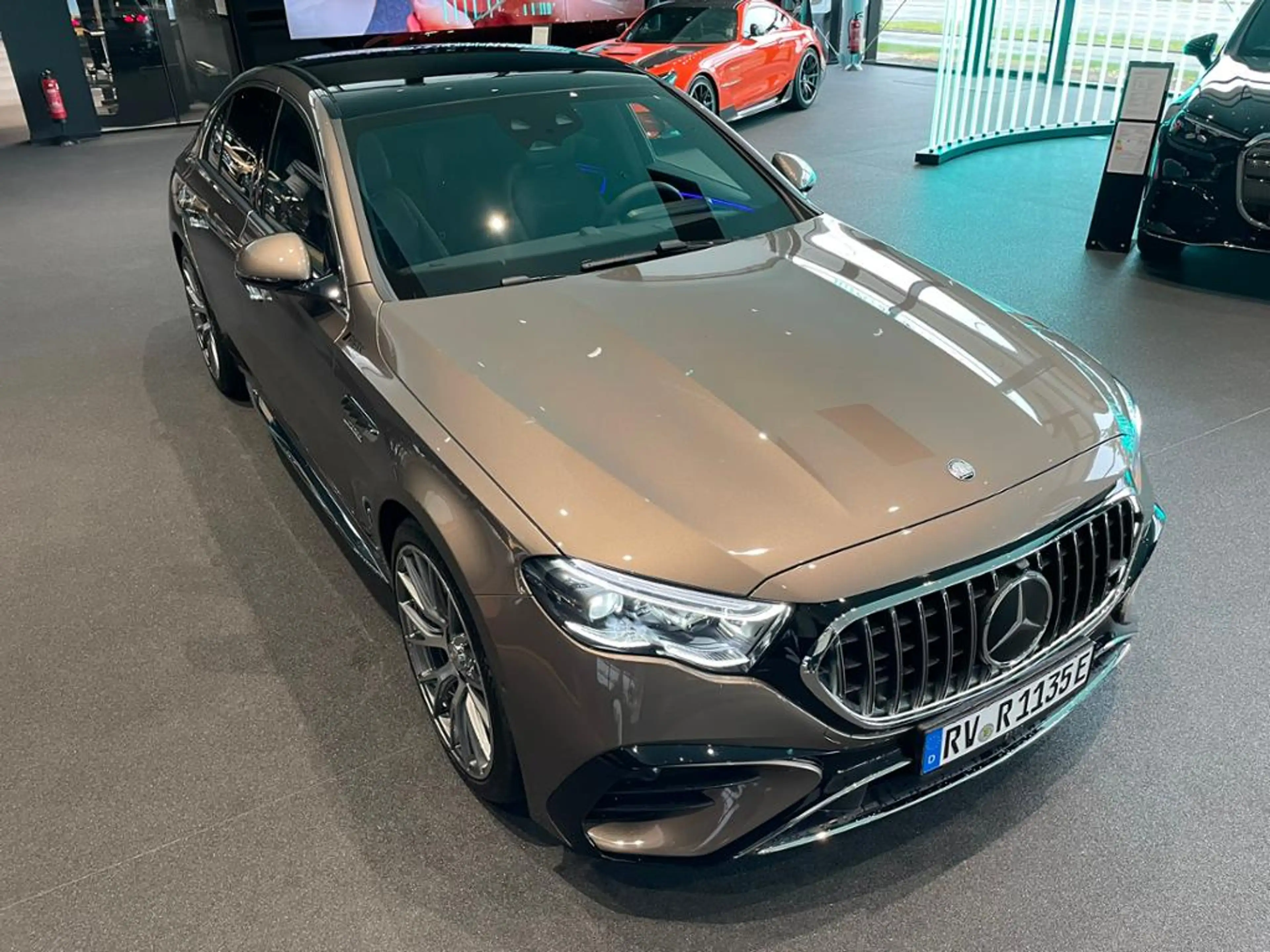 Mercedes-Benz E 53 AMG HYBRID PANO+HUD+AHK+DISTR+BURM 4D+KEYL+ — photo 9