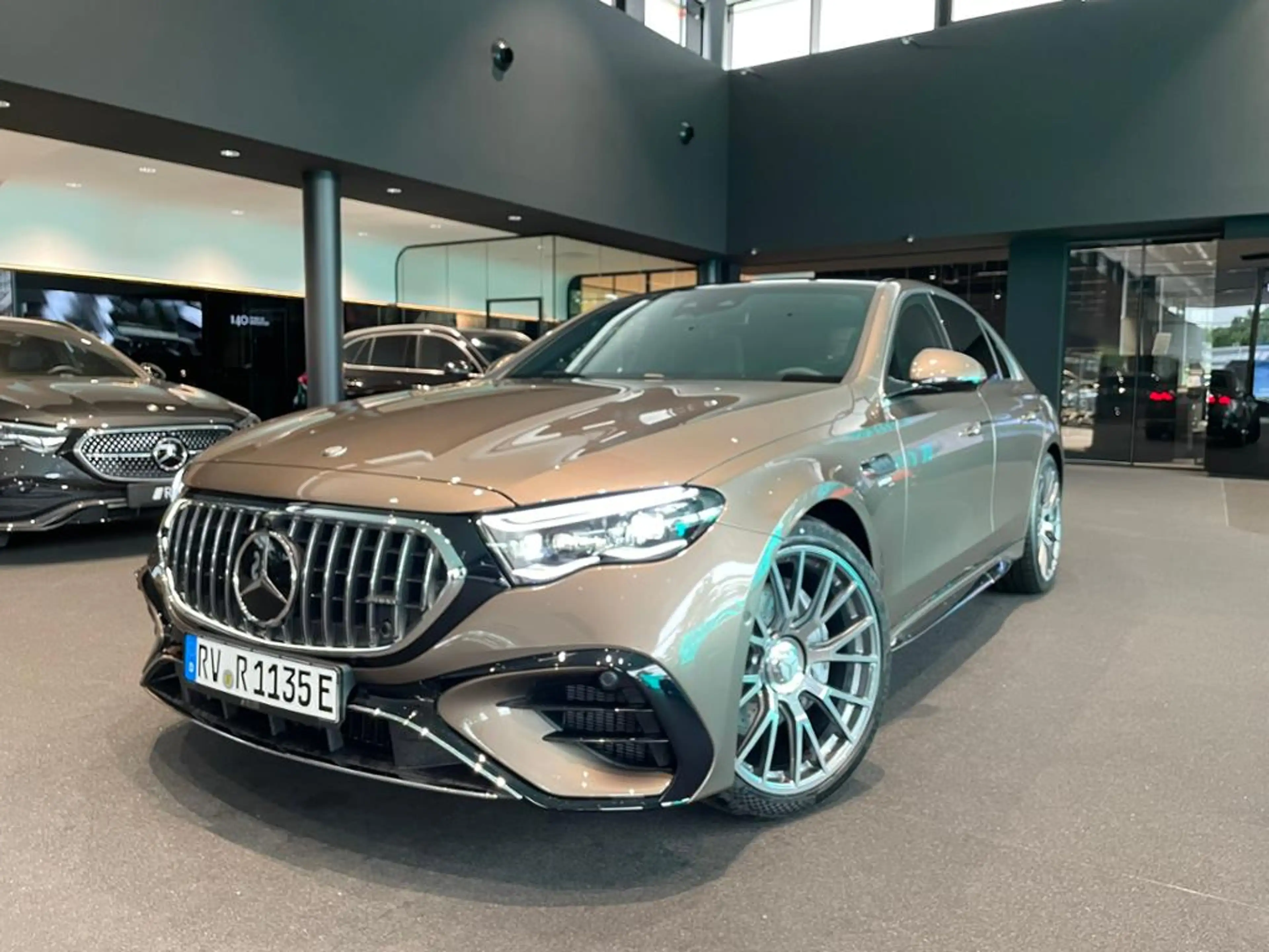 Mercedes-Benz E 53 AMG HYBRID PANO+HUD+AHK+DISTR+BURM 4D+KEYL+ — photo 2