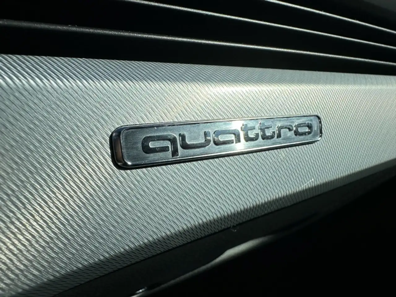 Audi A4 снимка Audi A4