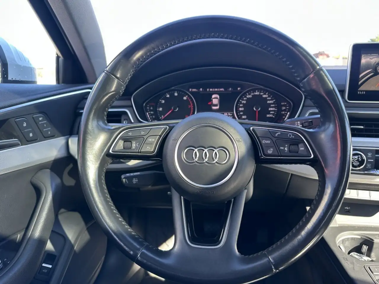 Audi A4 снимка Audi A4