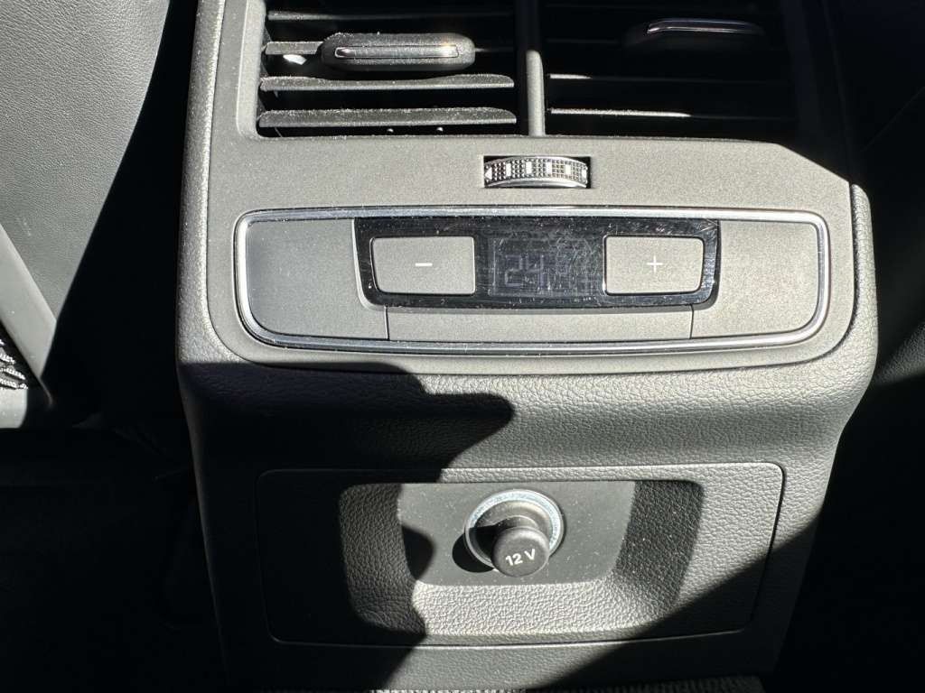 2018 Audi A4 Progressif toit ouvrant camera recul gps thumb 6
