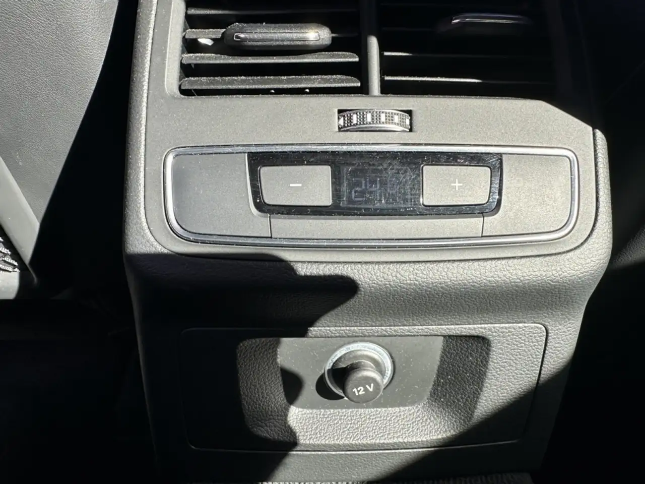 Audi A4 снимка Audi A4
