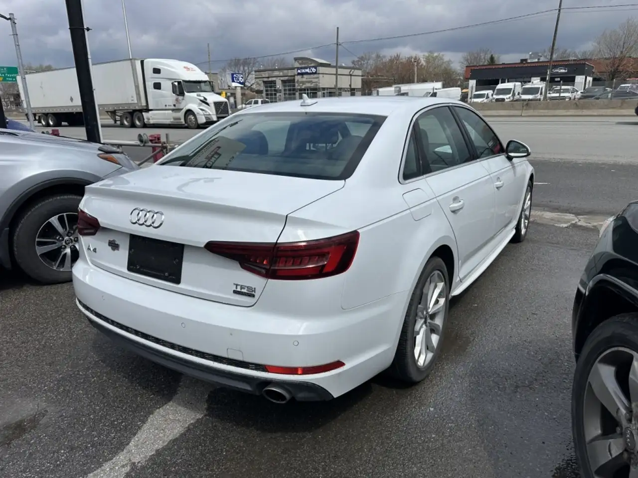 Audi A4 снимка Audi A4