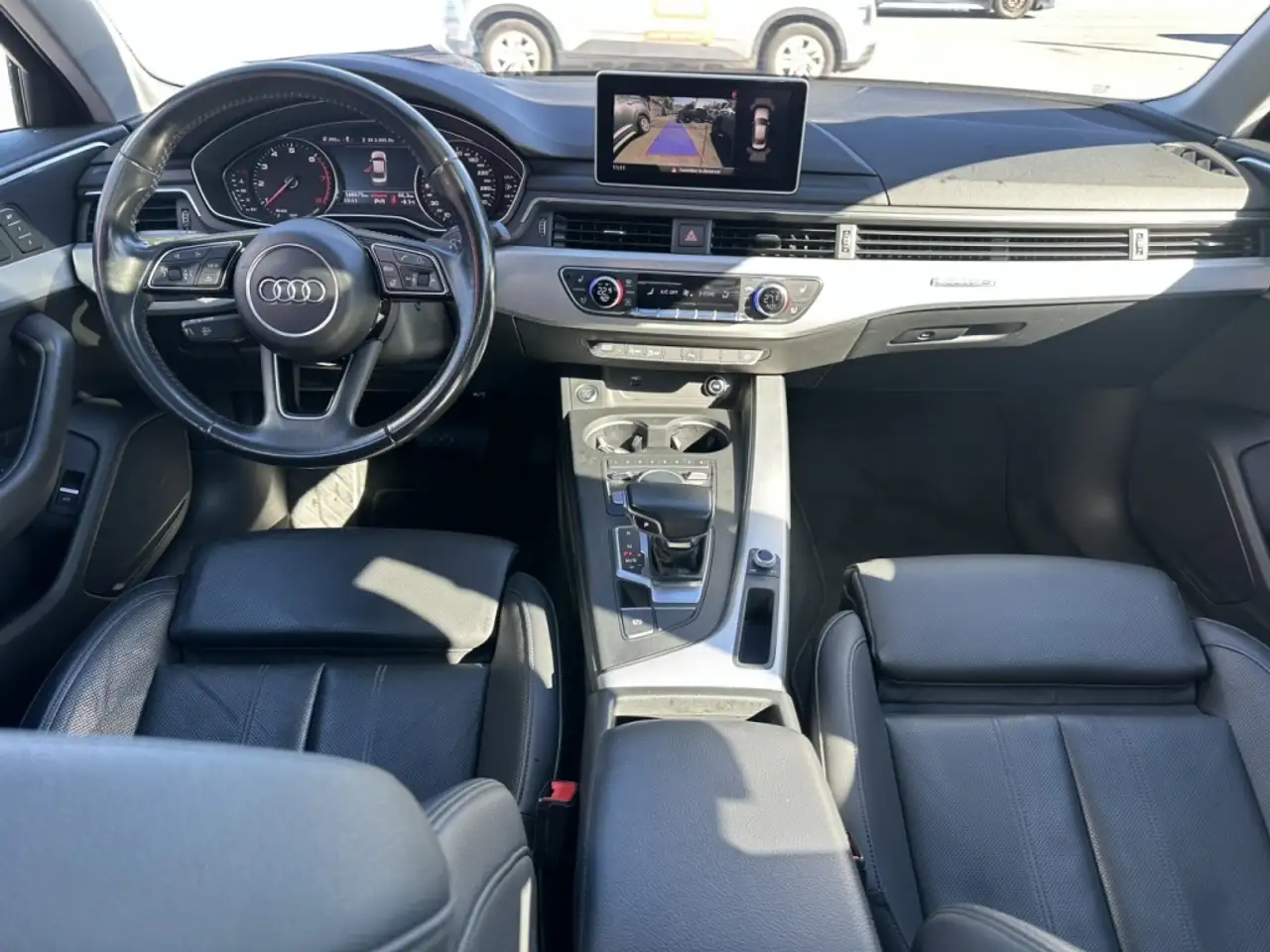 Audi A4 снимка Audi A4