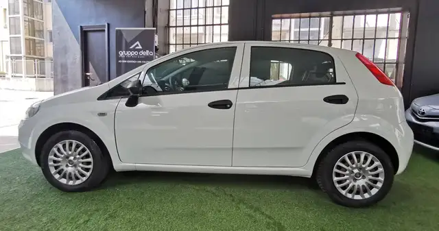Fiat Punto Evo view 2