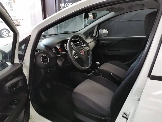 Fiat Punto Evo view 7