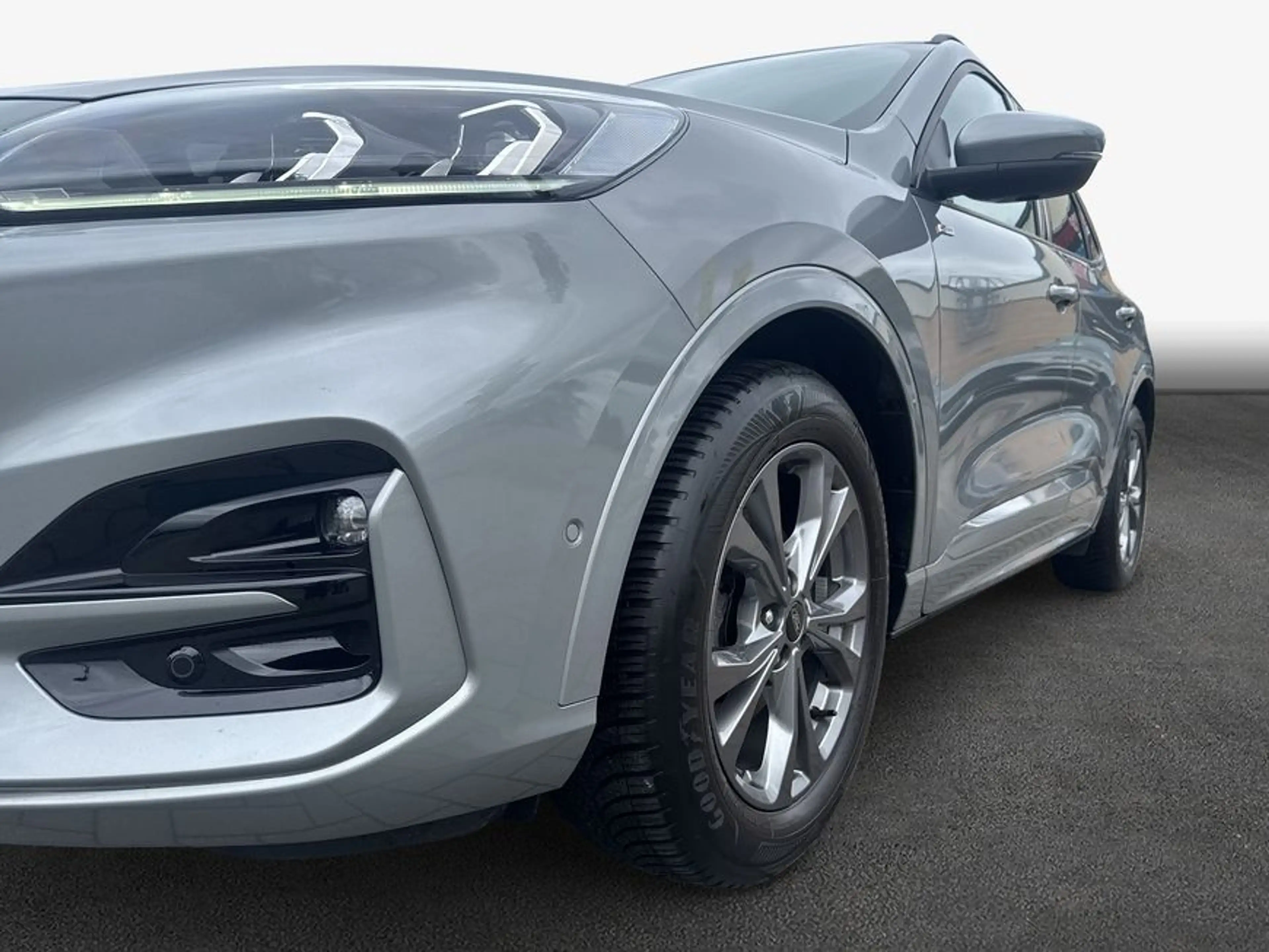 Ford Kuga 1.5 EcoBoost ST-LINE X — photo 6