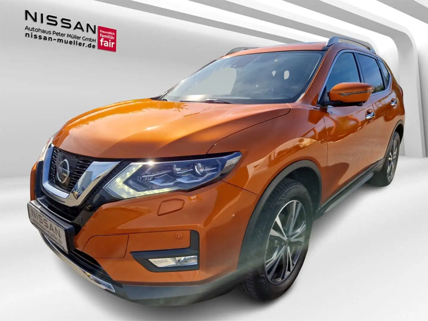 Nissan X-Trail N-Connecta 1.6DIG-T 6MT 4x2 PGD SH LED Arancione - 1