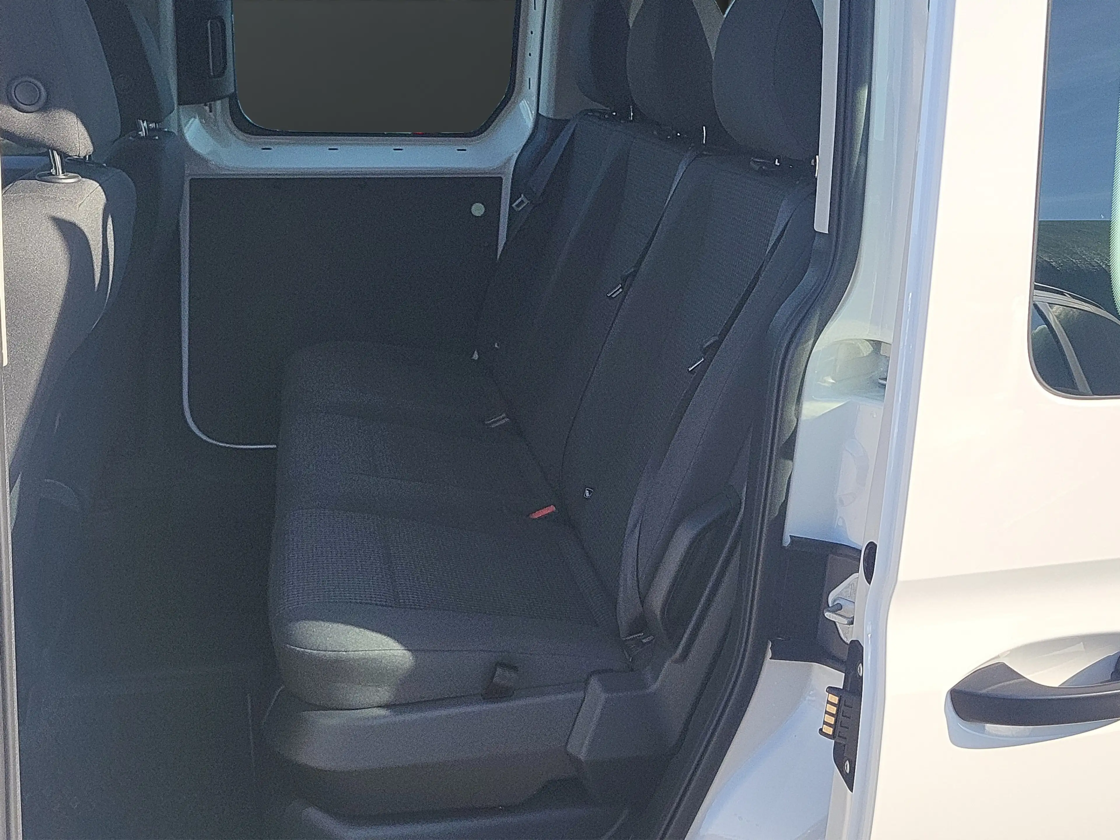 Volkswagen Caddy 2.0 TDI Flexible App Connect Klimaautomatik — photo 13