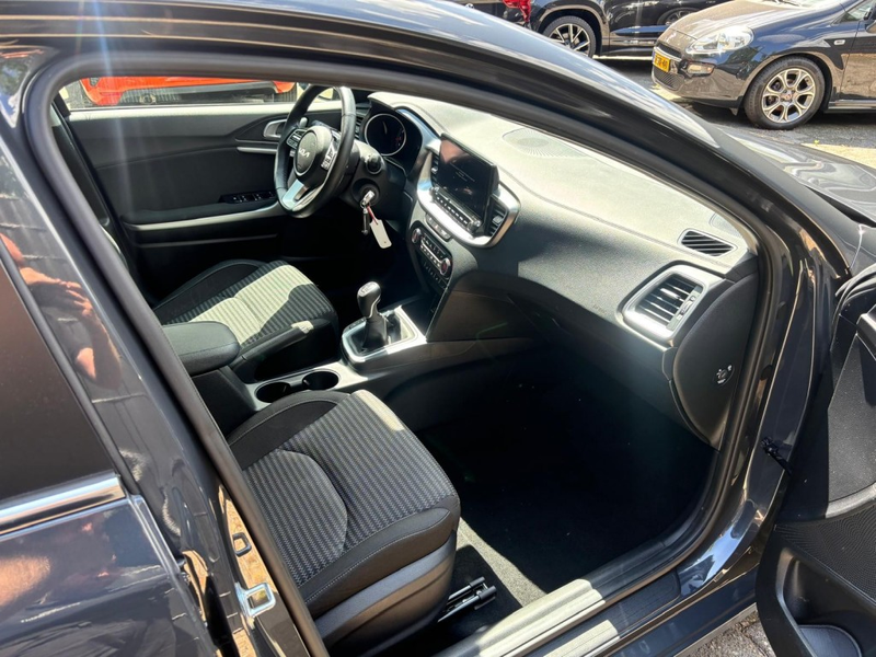 Kia Ceed / cee'd 1.5 T-GDI GT-LINE** DAB//CARPLAY//STOELVER** — photo 13