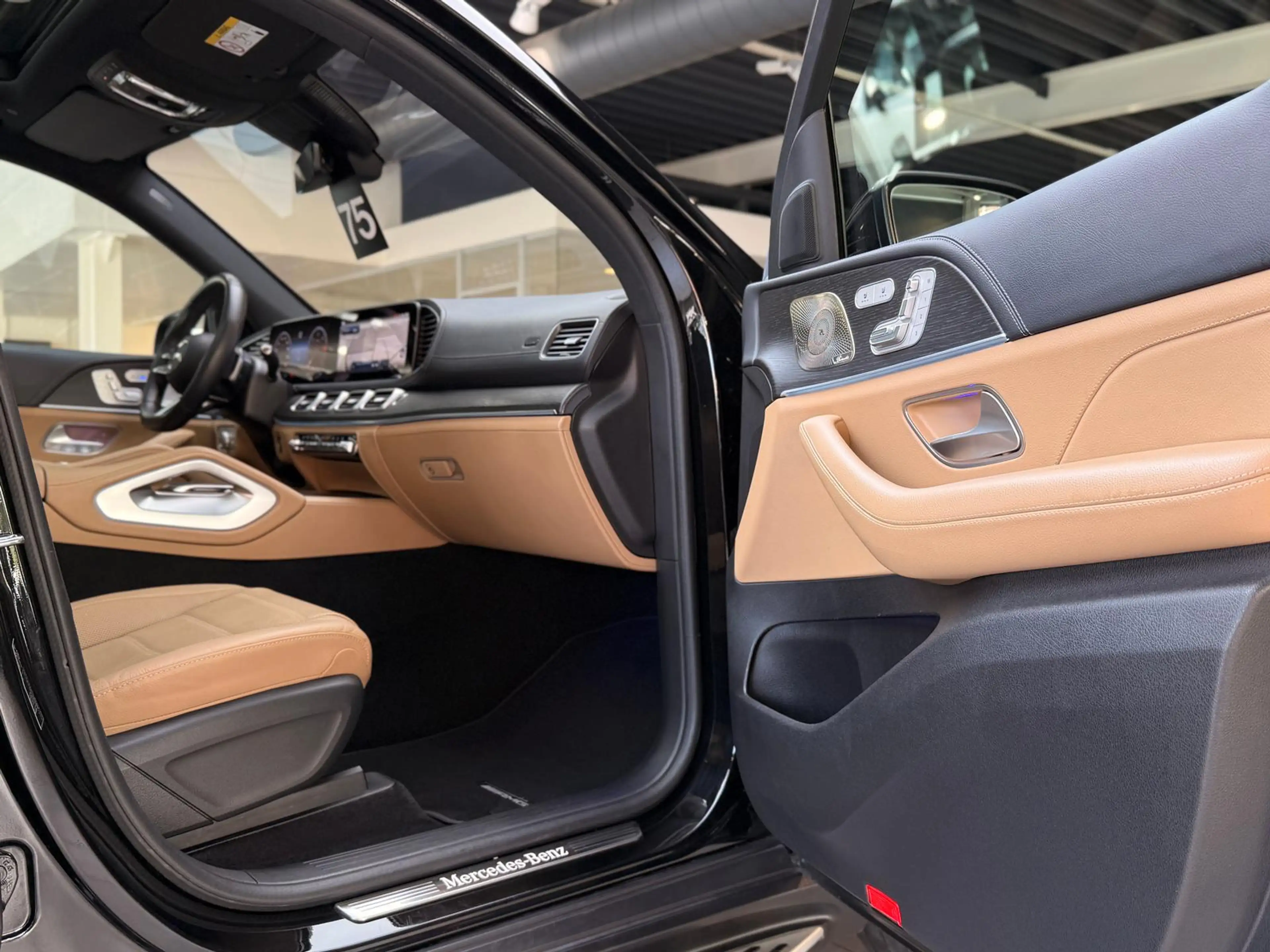 Mercedes-Benz GLS 450 d 4M AMG*Ultimate*Pano*Head-Up*Fond-Kino* — photo 18