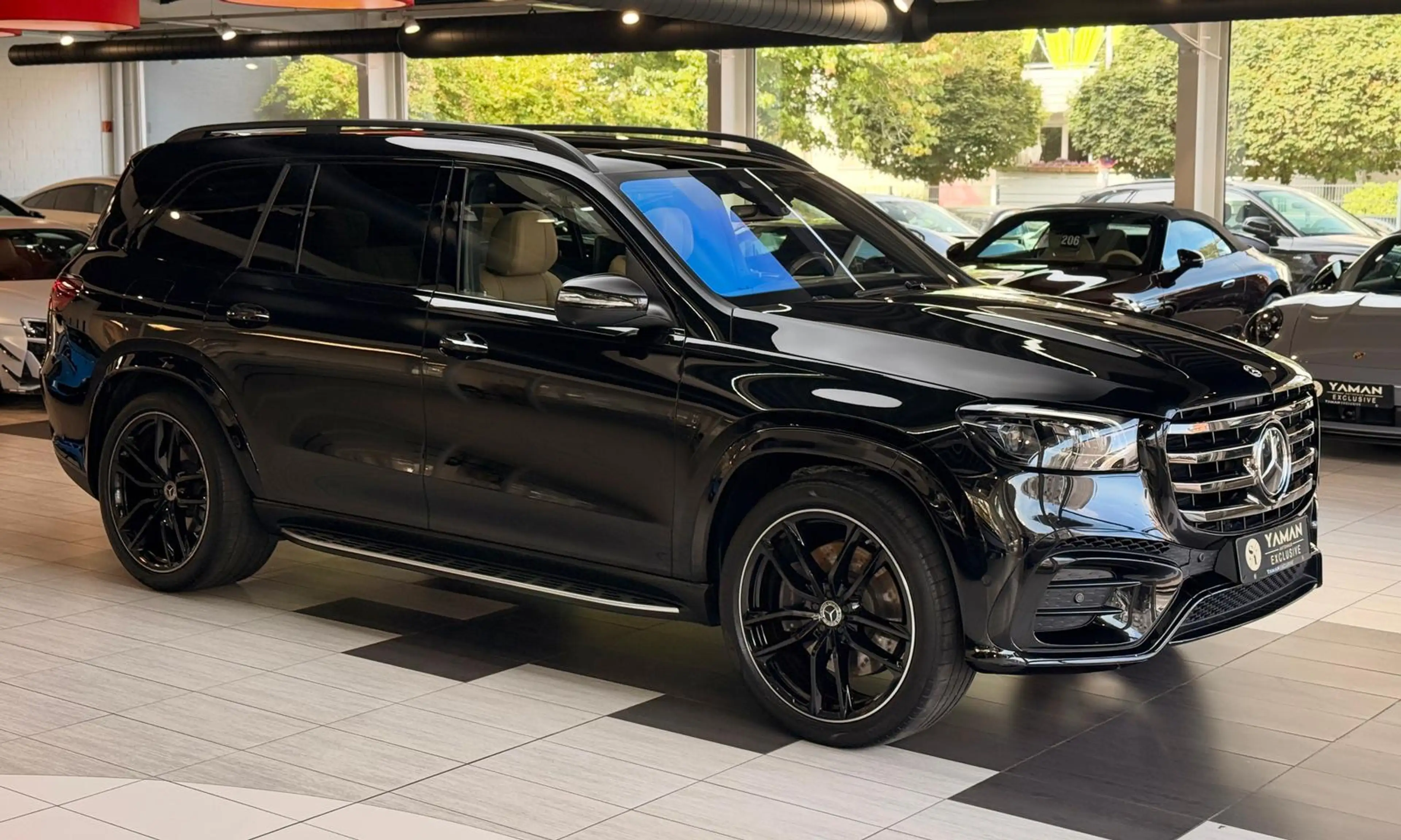 Mercedes-Benz GLS 450 d 4M AMG*Ultimate*Pano*Head-Up*Fond-Kino* — photo 4