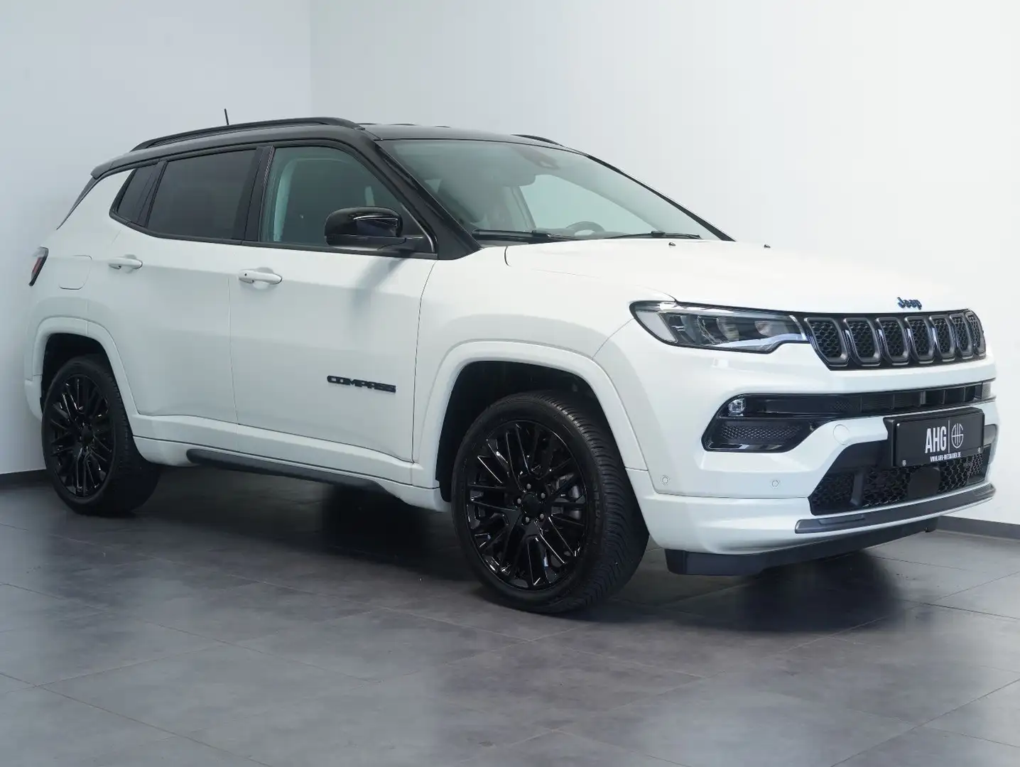 Jeep Compass S 1.3 Plug-In Hybrid 4WD Белый - 2