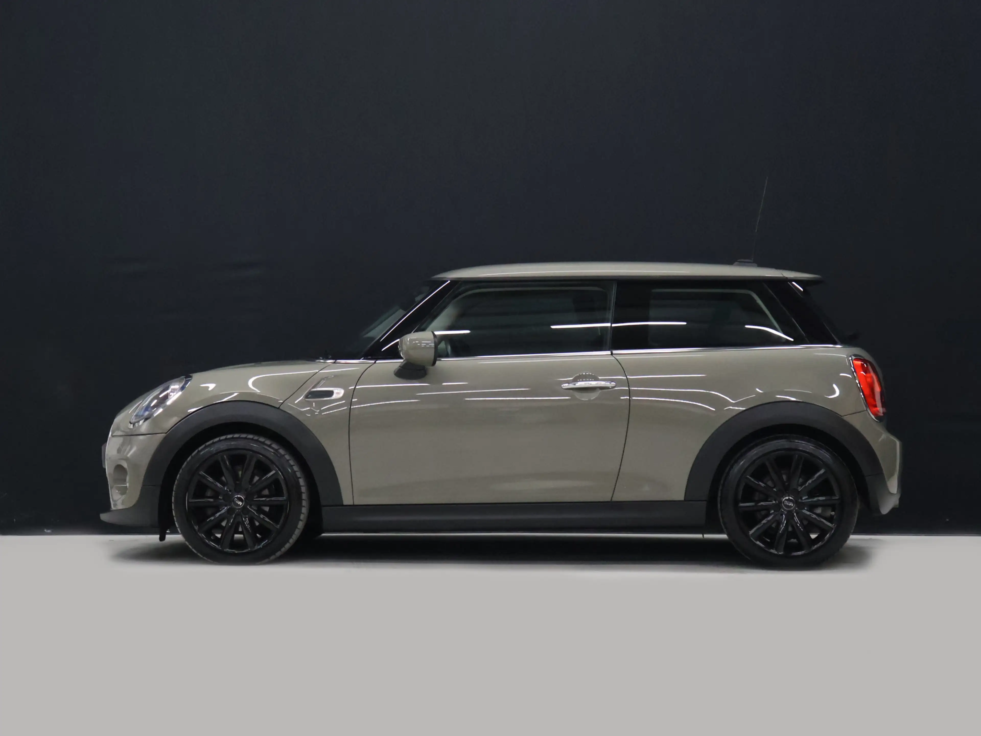 MINI One 3-Deurs 1.5 First Salt [APPLE CARPLAY, CRUISE CONT — photo 2