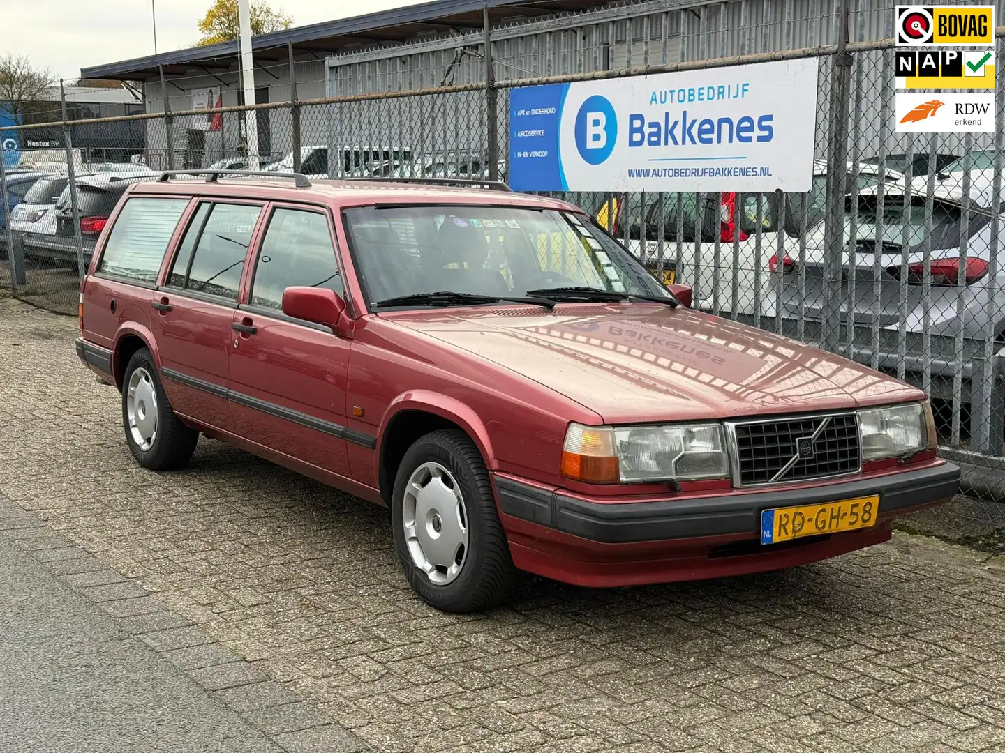 Volvo 940 2.3i | LPG | 2e eigenaar | APK 10-2026 Rood - 1