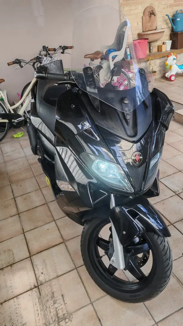 Gilera Nexus 300 Nero - 2