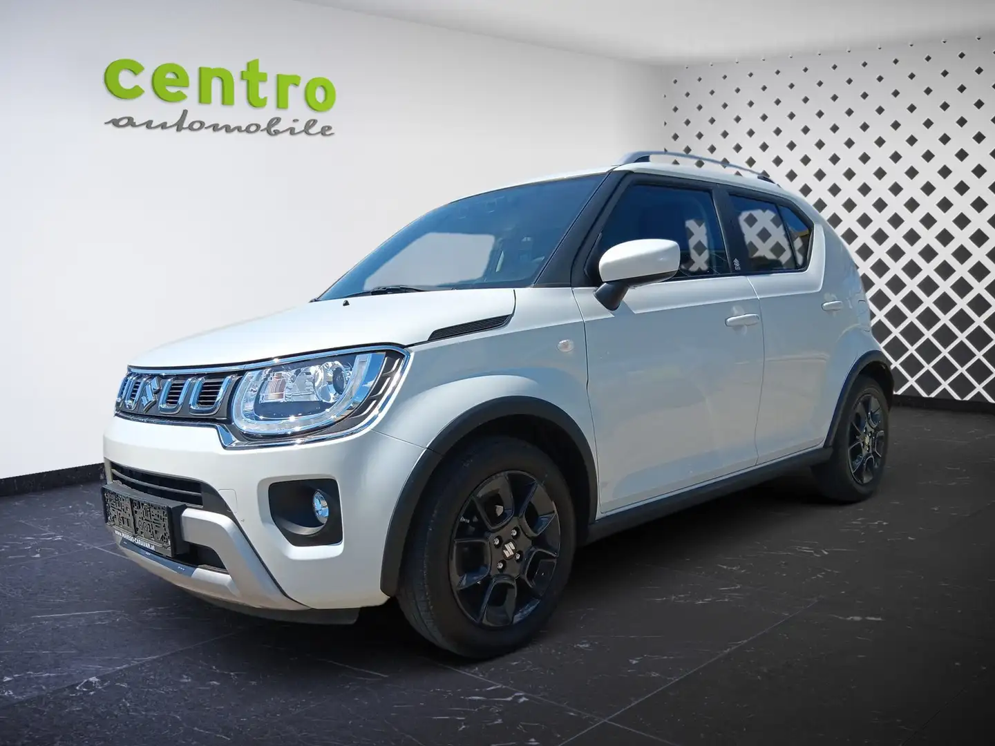 Suzuki Ignis 1,2 Dualjet Hybrid Allgrip Shine 8 fach bereift Weiß - 2