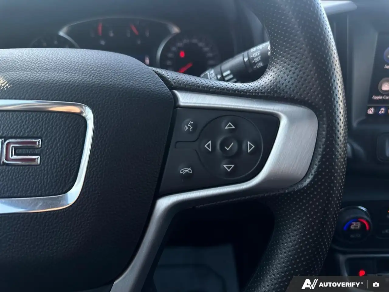 GMC Terrain photo GMC Terrain