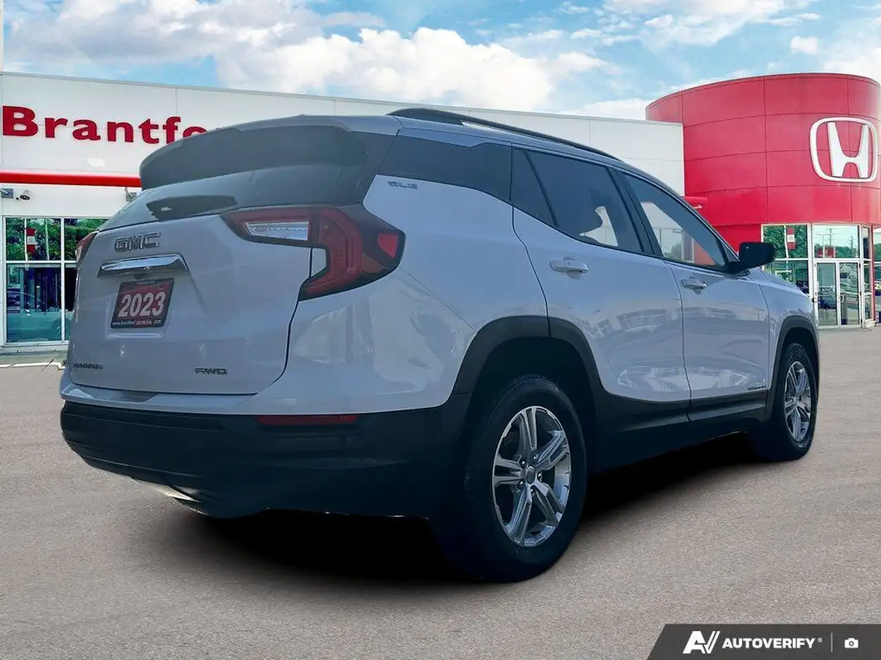 GMC Terrain photo GMC Terrain