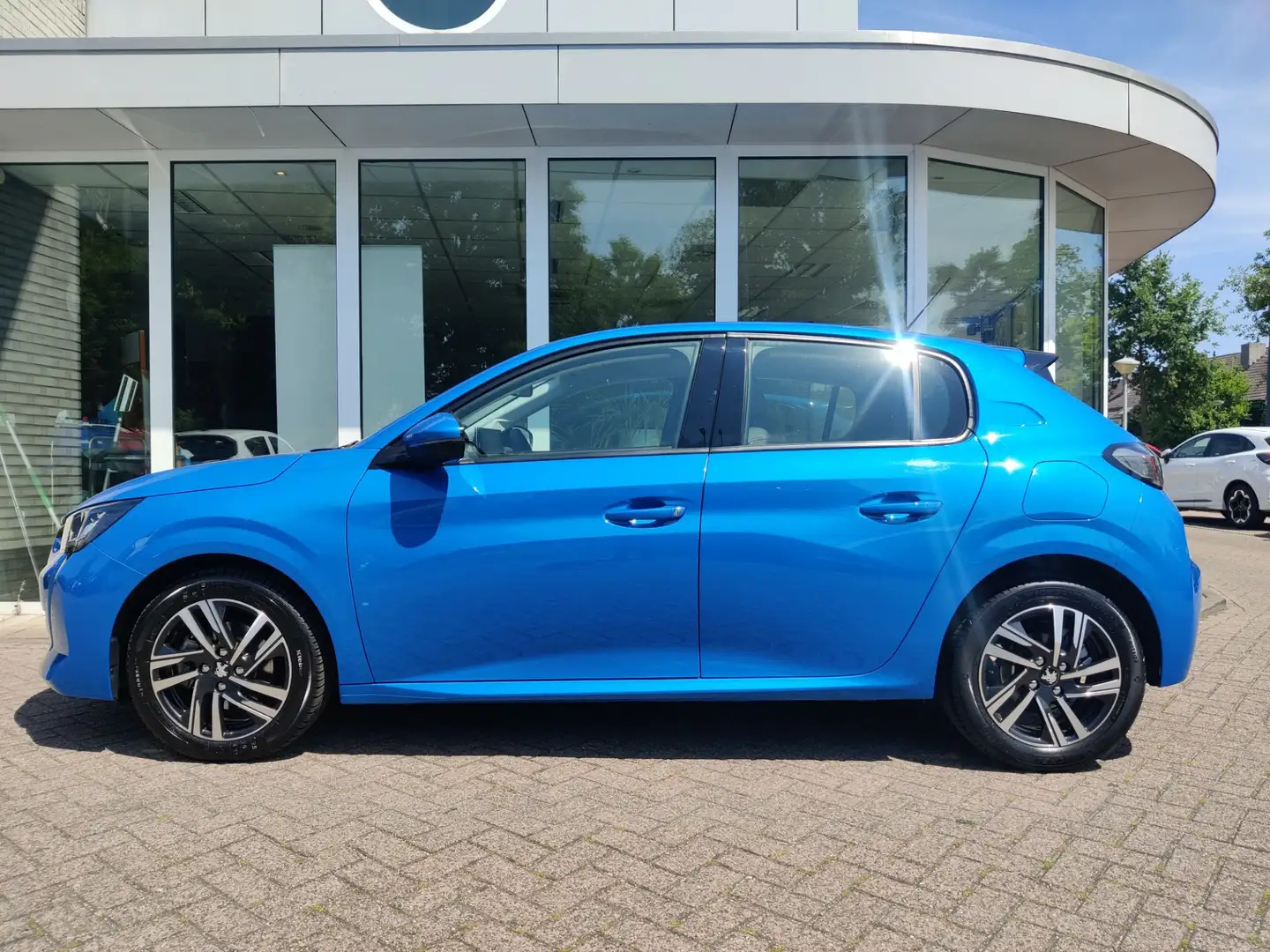 Peugeot 208 1.2 PureTech Allure Bleu - 2
