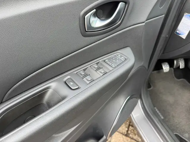 Renault Captur view 15