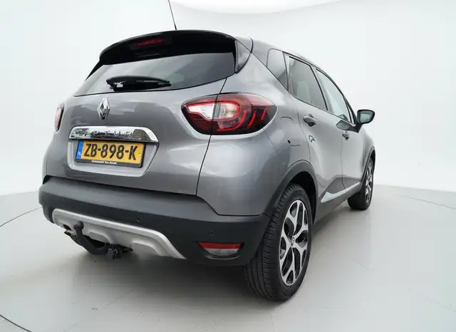 Renault Captur view 3