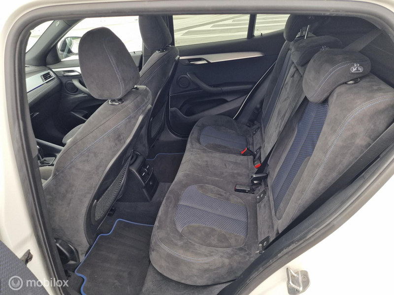 BMW X2 sDrive20i High Executive Edition Pano schuifdak De — photo 28