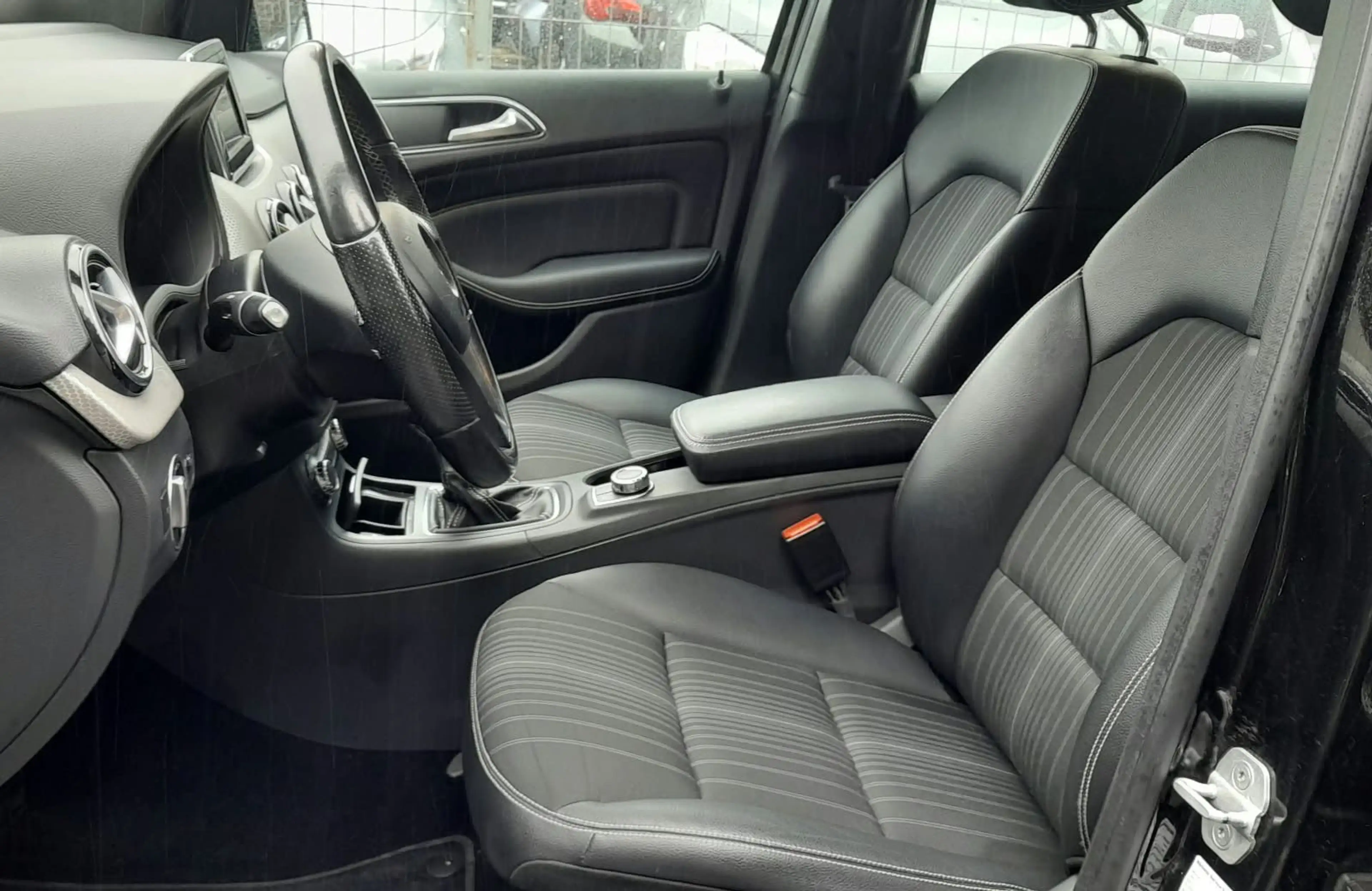 Mercedes-Benz B 200 B B 200 — photo 11