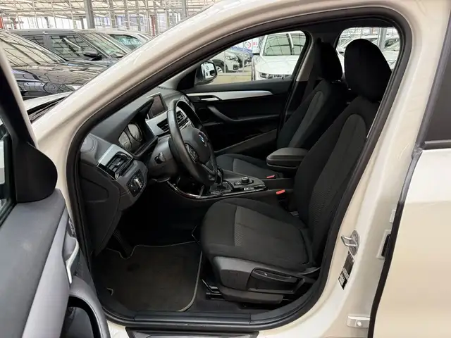 BMW X2 view 8