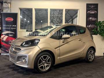 M14 Mitsubishi Mopedauto KLIMA Microcar 45 KM