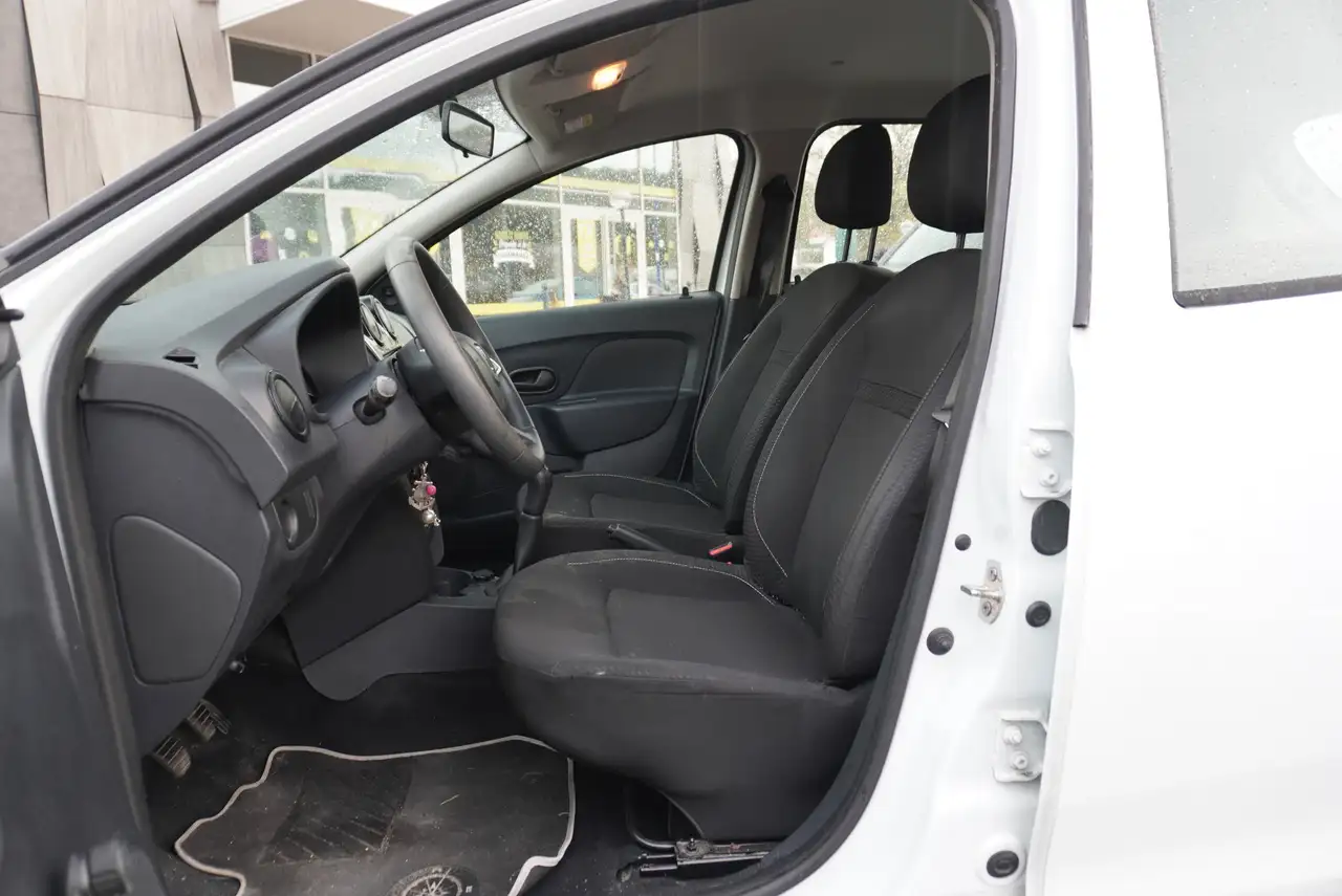 Dacia Sandero Sandero — photo 17