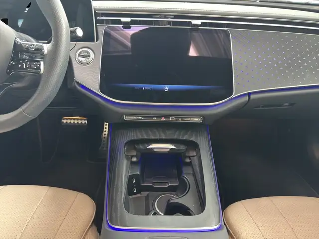 Mercedes-Benz E Class view 9