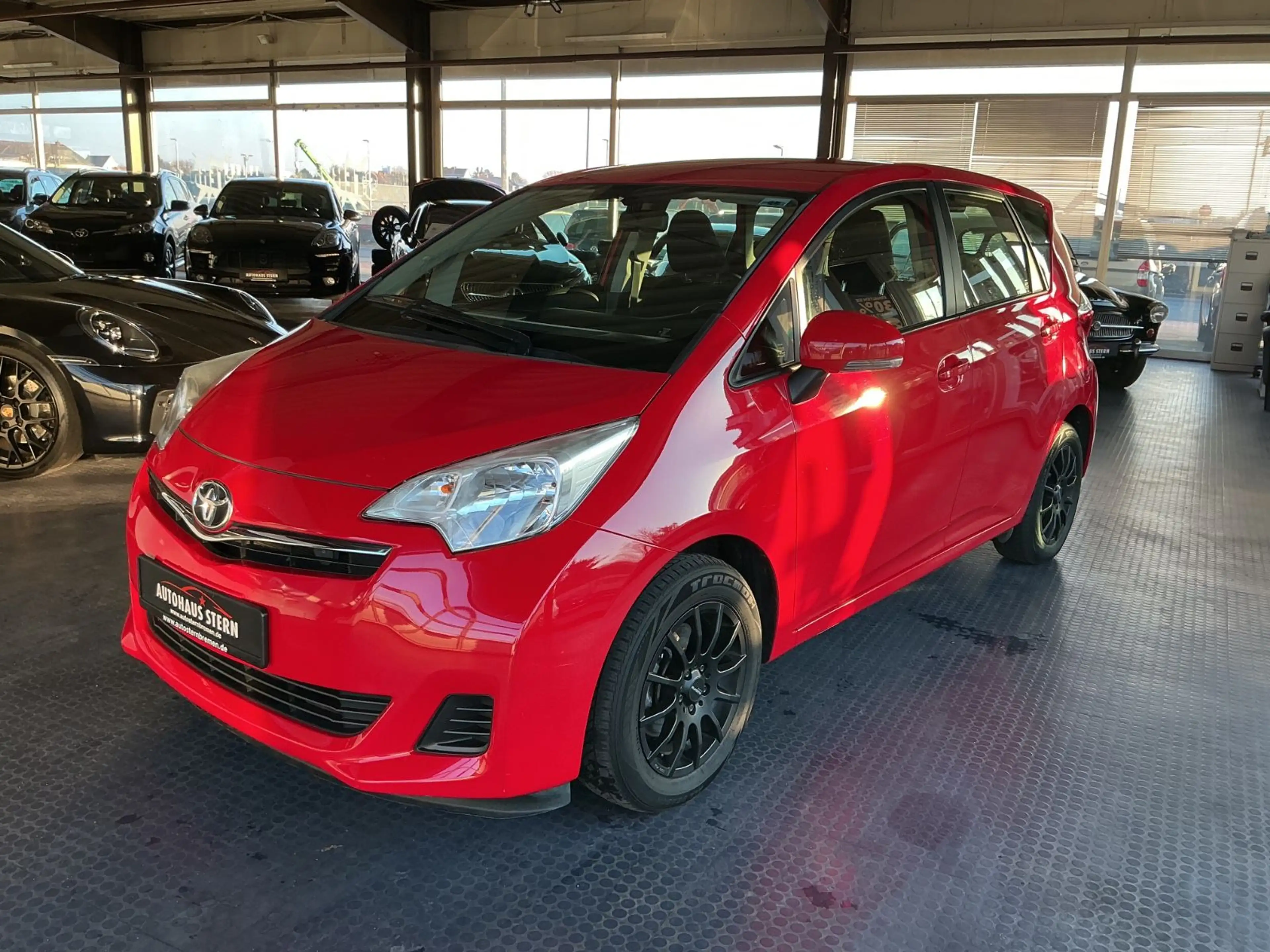 Toyota Verso-S Cool * AHK * CD * Euro 5 * ABS * ESP — photo 3