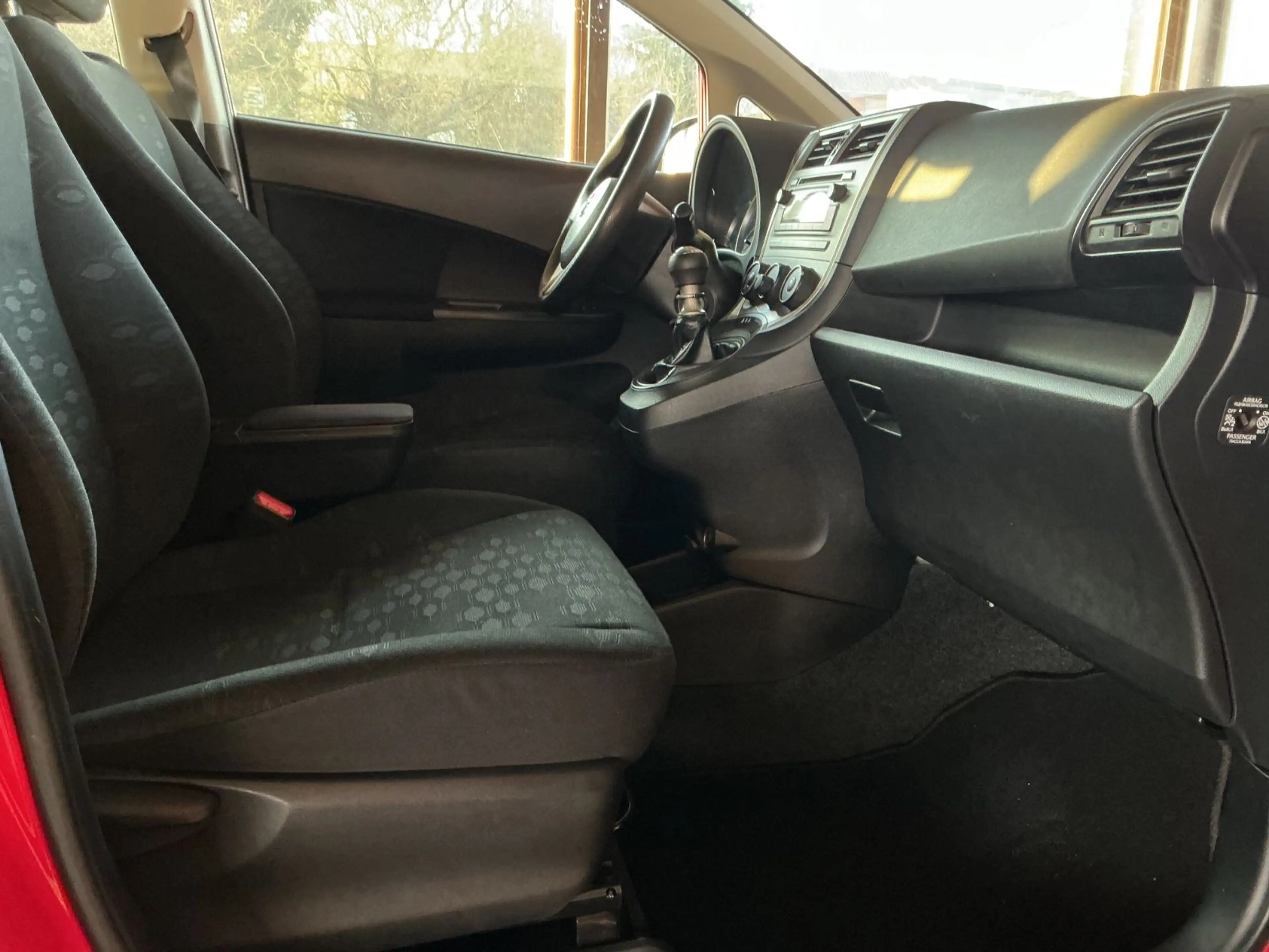 Toyota Verso-S Cool * AHK * CD * Euro 5 * ABS * ESP — photo 9