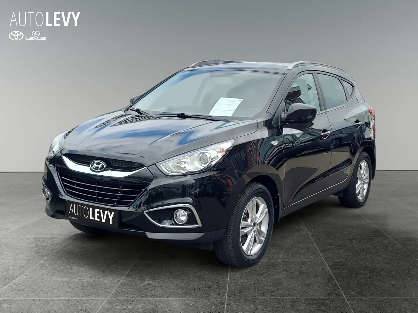 Hyundai iX35 2.0 CVVT Comfort *PDC*KLIMAAUTOMATIK*LM*SHZ* Czarny - 2