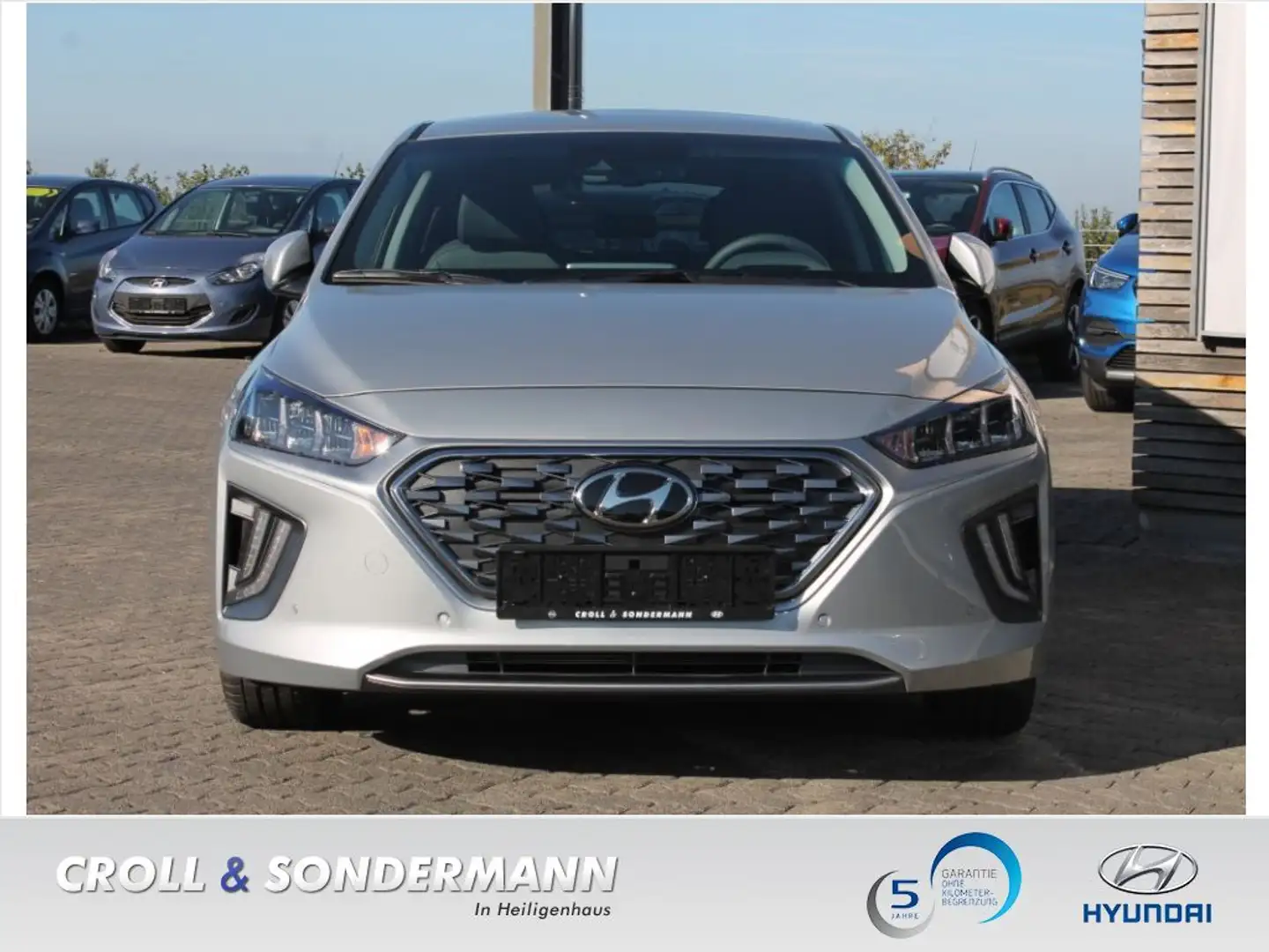 Hyundai IONIQ Hybrid 1.6 GDI Premium Srebrny - 2