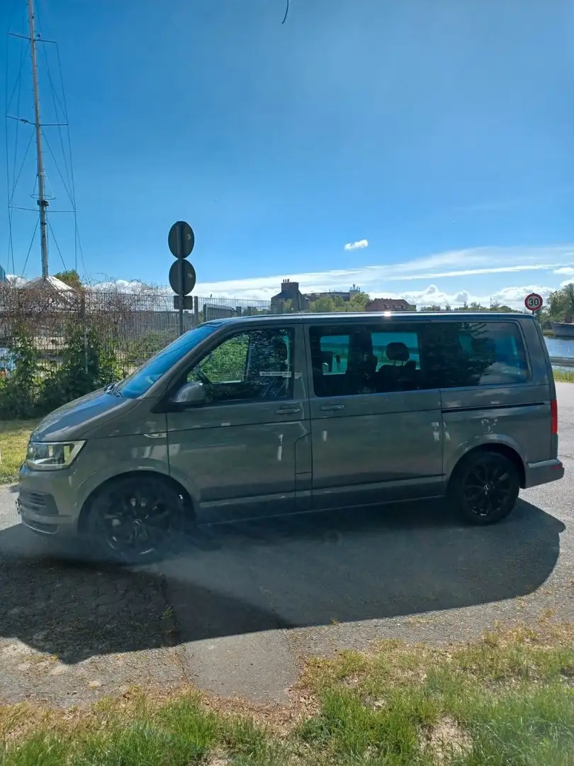 Volkswagen T6 Multivan Multivan Highline 2,0 TDI BMT DSG Highline Grau - 1
