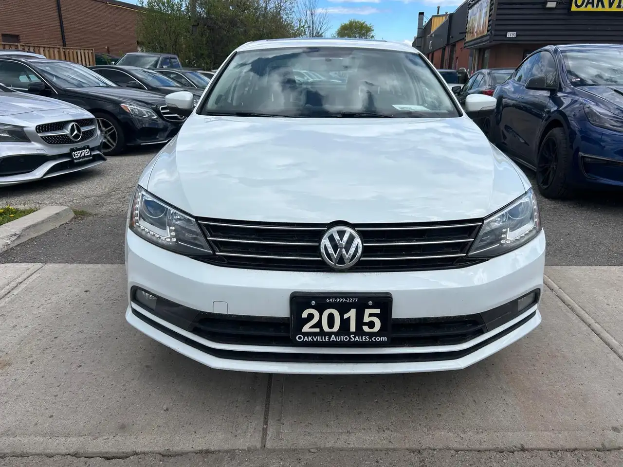 Volkswagen Jetta снимка Volkswagen Jetta