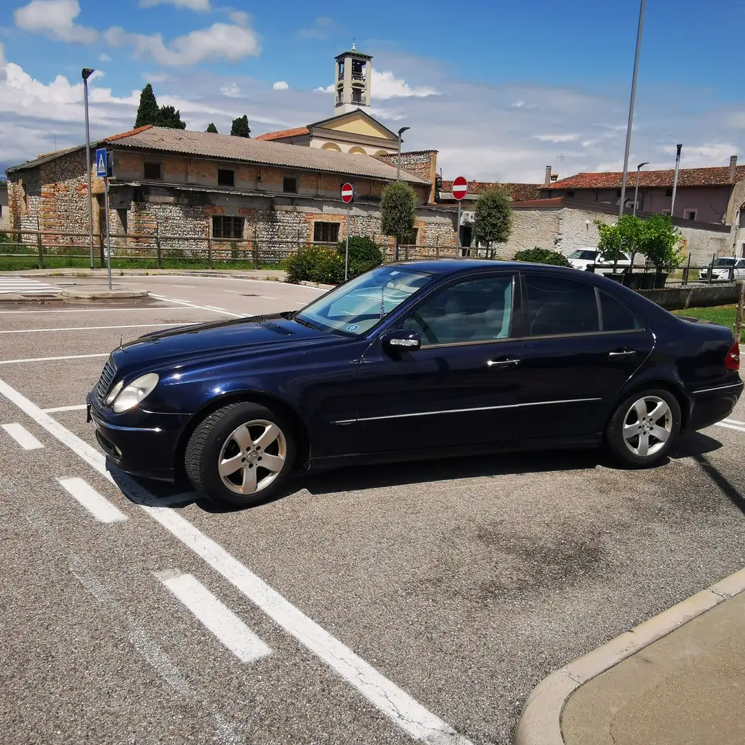 Mercedes-Benz E 270 T CDI Avantgarde Azul - 2