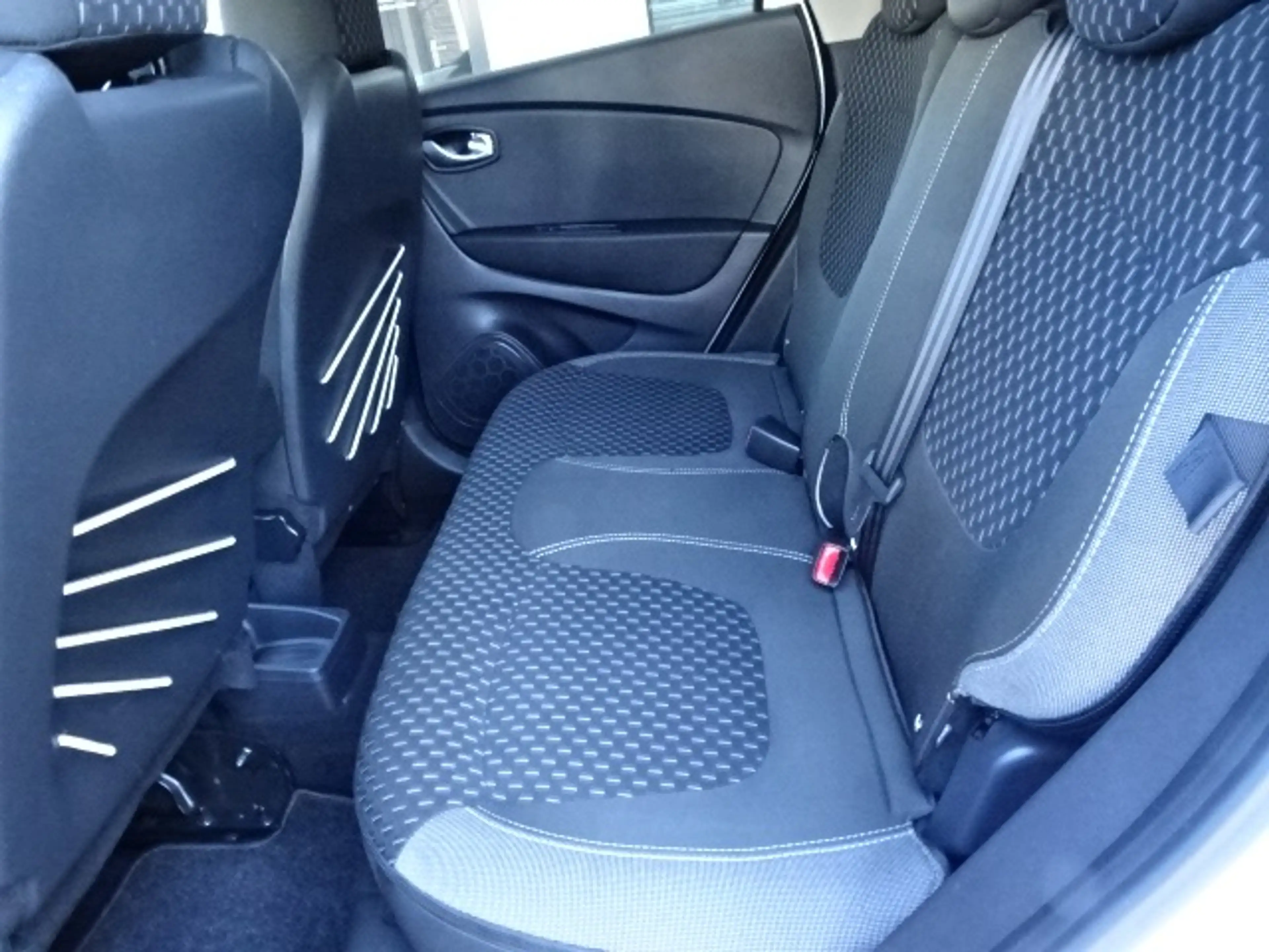 Renault Captur 1.3 TCe Intens AUTOMAAT — photo 14