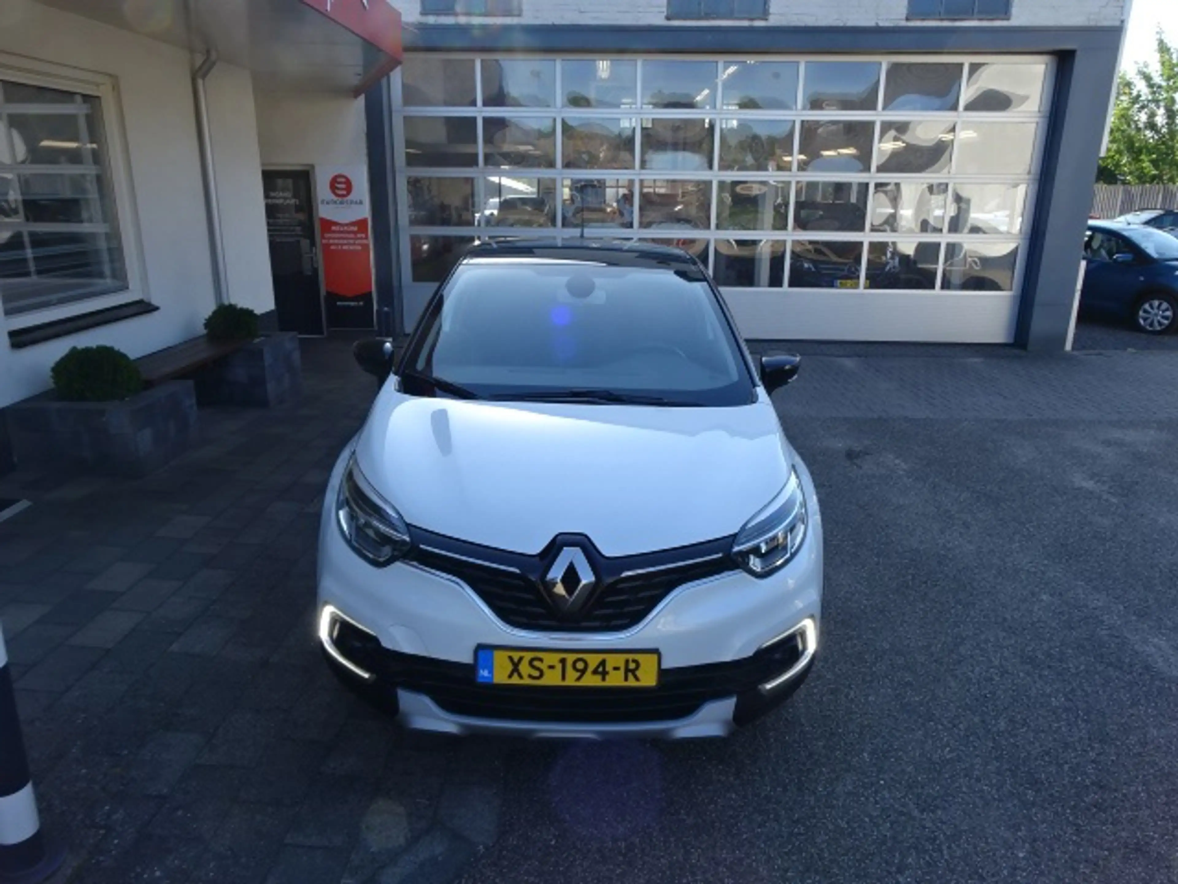 Renault Captur 1.3 TCe Intens AUTOMAAT — photo 9