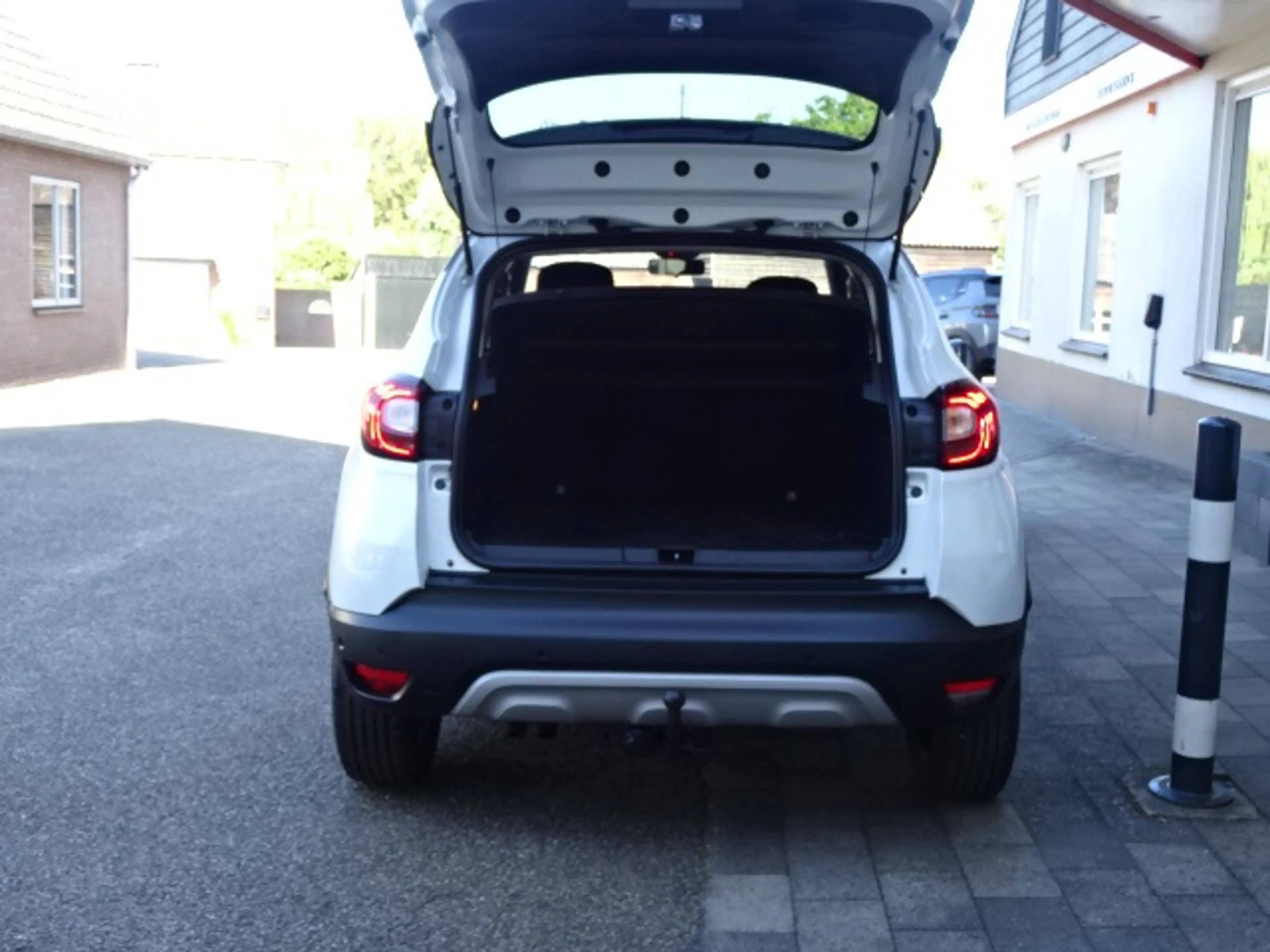 Renault Captur 1.3 TCe Intens AUTOMAAT — photo 5