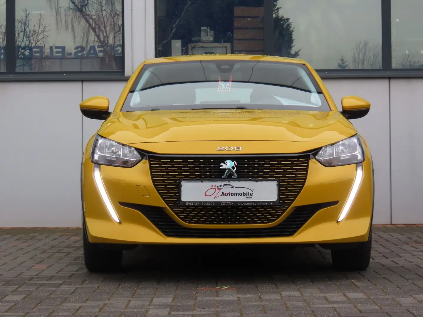 Peugeot 208 e 136 Active Navigation CarPlay Geel - 2