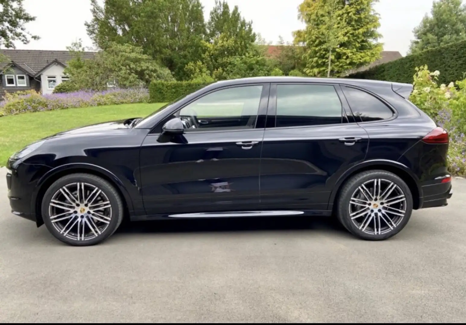 Porsche Cayenne S Diesel Sport, Luft, Bose, Nespresso Schwarz - 2