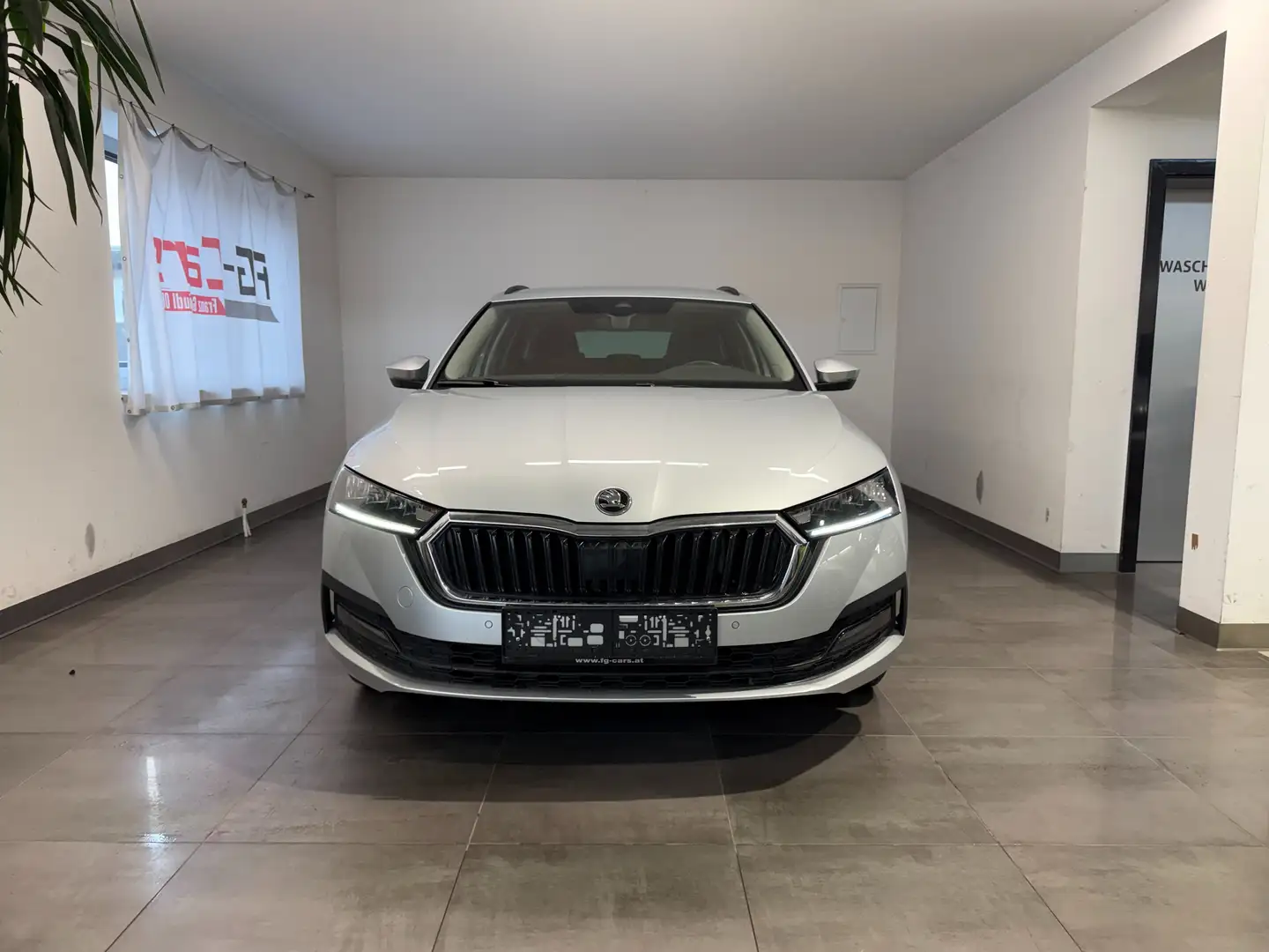 Skoda Octavia 2.0 TDI Ambition KESSY VIRTUAL SMARTLINK Silber - 1