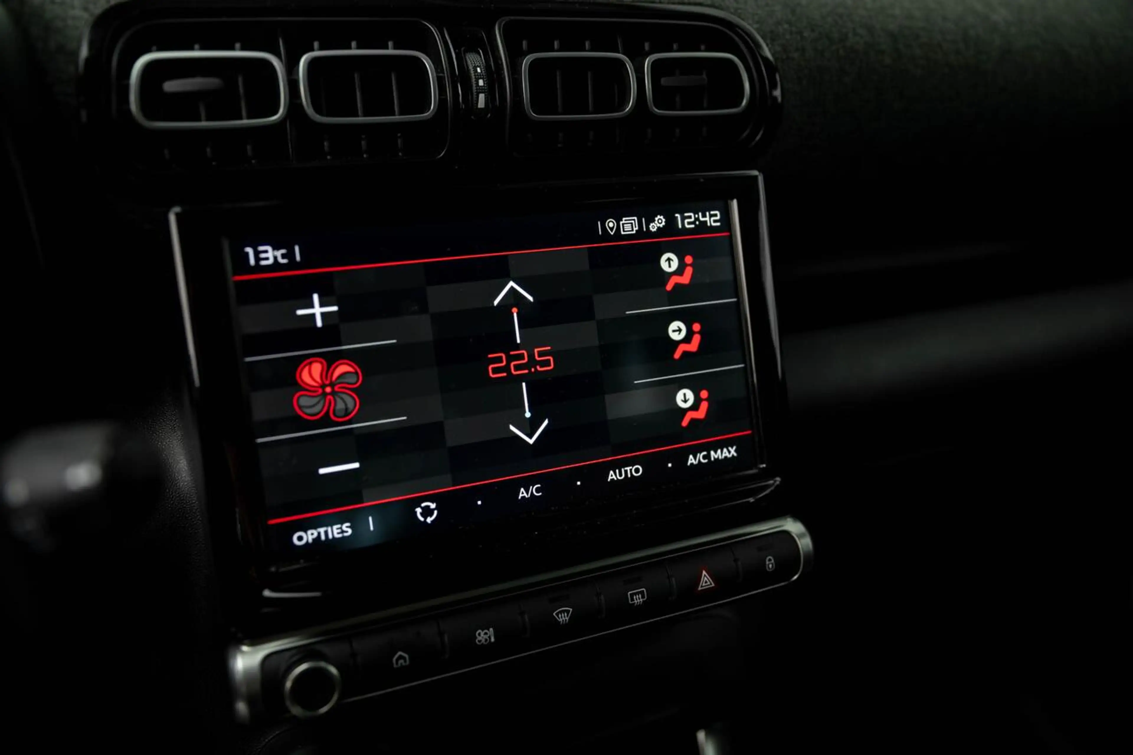 Citroen C3 Aircross 110 PK MT | MAX | Camera | Navi | Airco | HUD |... — photo 12