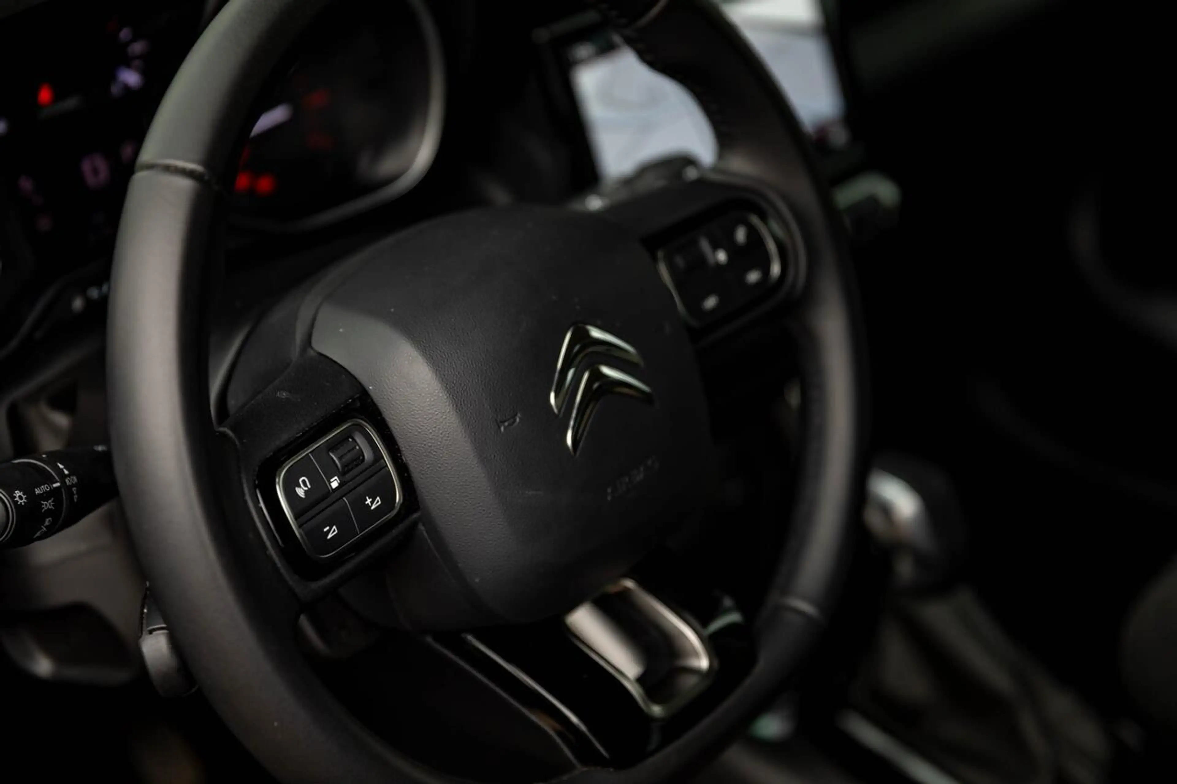 Citroen C3 Aircross 110 PK MT | MAX | Camera | Navi | Airco | HUD |... — photo 4