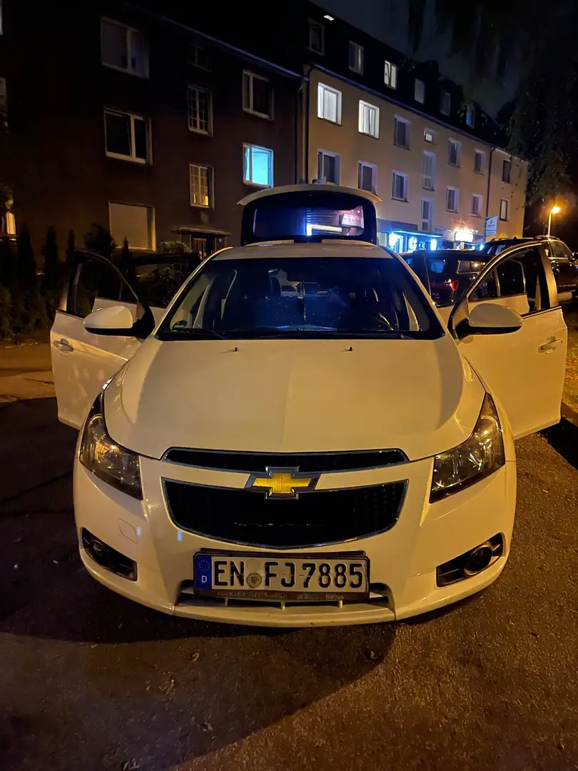Chevrolet Cruze 1.6 LT - 1